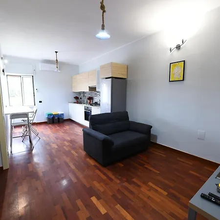 Degli Aranci 住宿加早餐酒店 3*