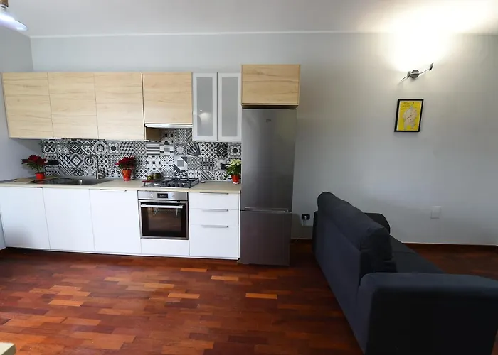 לינה וארוחת בוקר Degli Aranci 3*